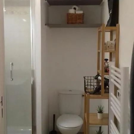 Appartamento Charmant Studio à Avec Parking Privatif Tolone